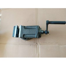 Лещата верстатні поворотні ГМ-7204П із затискною частиною 80 мм Лещата верстатні поворотні ГМ-7204П із затискною частиною 80 мм