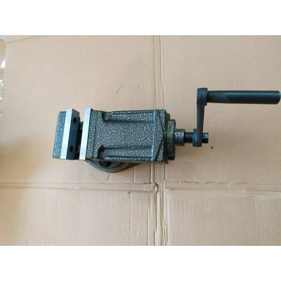 Лещата верстатні поворотні ГМ-7204П із затискною частиною 80 мм