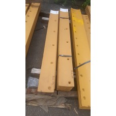 Нож грейдерний среднего отвала 1478×152×16 мм 6 отверстий М16 Нож грейдерний среднего отвала 1478×152×16 мм 6 отверстий М16