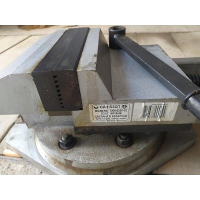 Лещата верстатні поворотні ГМ7200-0220-02 із затискною частиною 200 мм орігінал