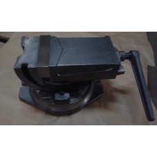 Лещата верстатні глобусні ТМГ-125 із затискною частиною 125 мм Лещата верстатні глобусні ТМГ-125 із затискною частиною 125 мм