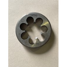 Плашка М 30х2,0мм для метрической резьбы 9ХС