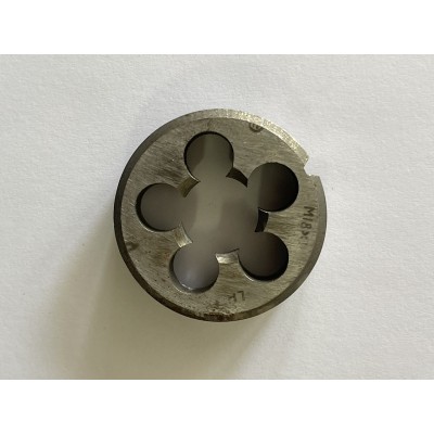 Плашка М 18x1,0мм для метрической резьбы левая 9ХС