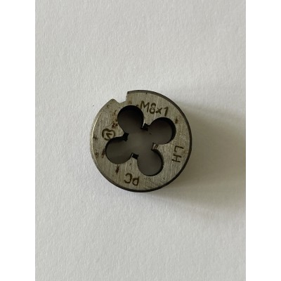 Плашка М 8x1,0мм для метрической резьбы 9ХС левая