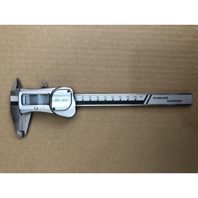 Штангенциркуль 150мм цифровой водонеппроникаемый нониус 0,01мм